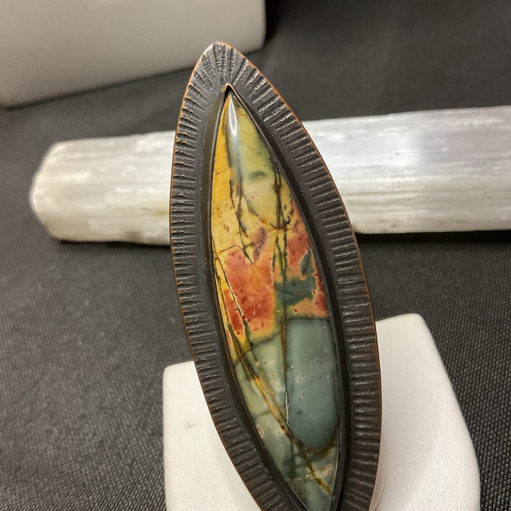 Unique cherry jasper ring - Picture 3 of 7